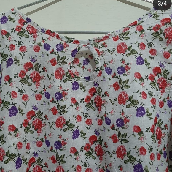 Women's top - Picture 3 of 3